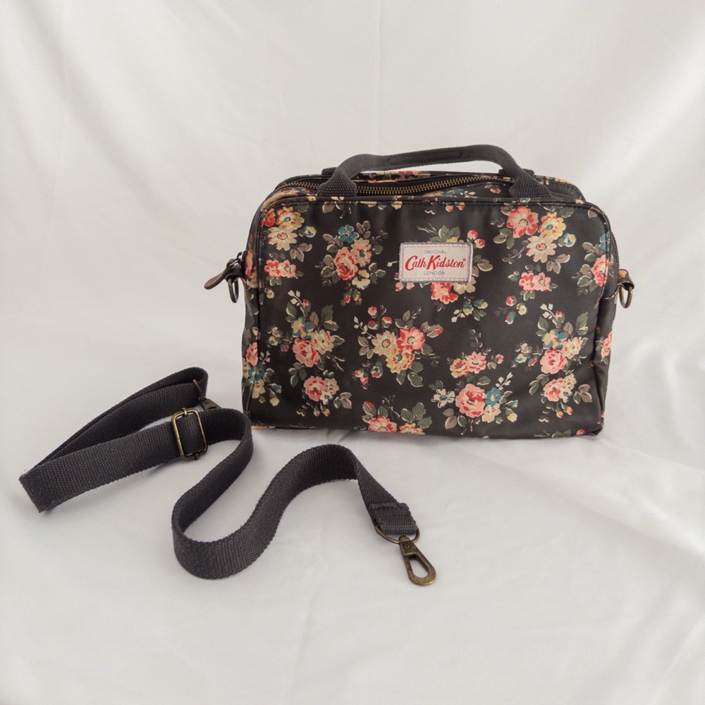 ✨FLASH SALE✨Cath Kidston Floral Crossbody Satchel Bag • Vintage Rose Print - Picture 5 of 9